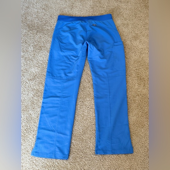 Women’s FIGS Technical Light Blue Scrub Bottoms - Picture 6 of 9